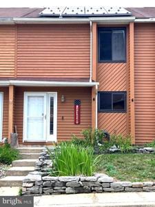 1366 HAZEL NUT COURT