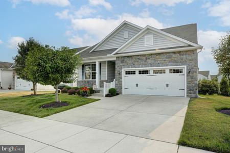 432 WINTERBERRY DRIVE