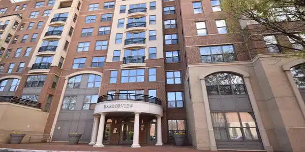 485 HARBOR SIDE STREET
