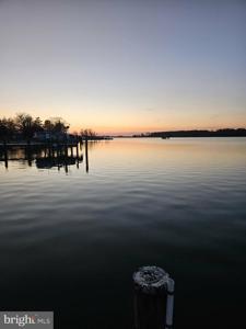 1514 DEEP POINT ROAD