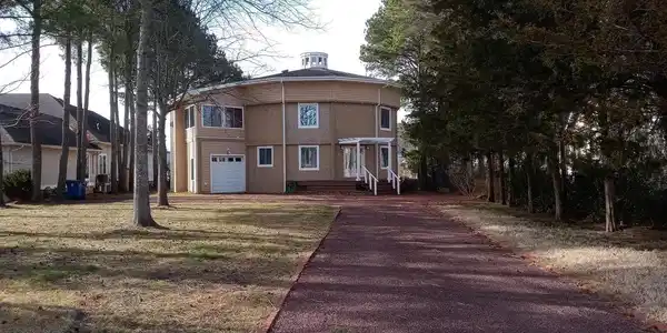 8 MALLARD DRIVE W