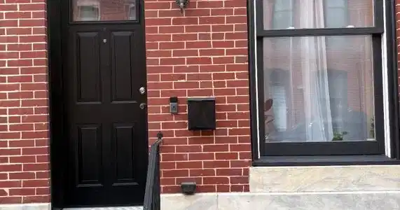8 DECKER AVENUE