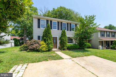 405 WINTERBERRY DRIVE