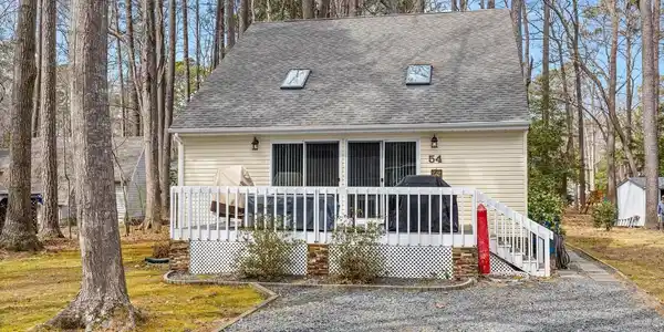 54 MOONRAKER ROAD