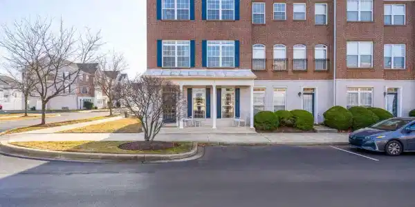 17293 VILLAGE MAIN BOULEVARD