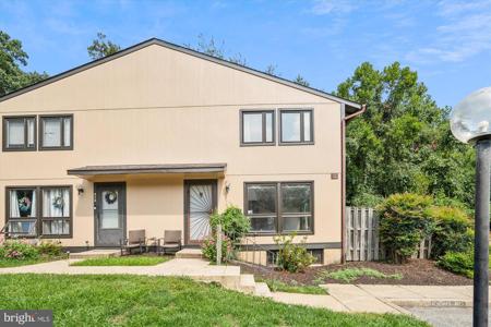 418 WEST COURT