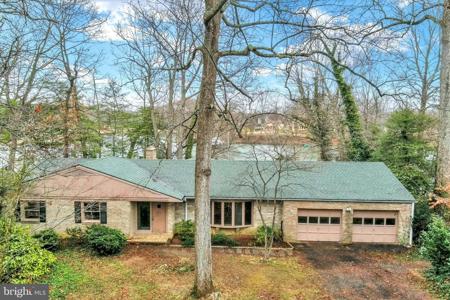 792 OAK LANE