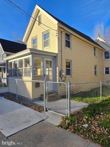 807 PINE STREET