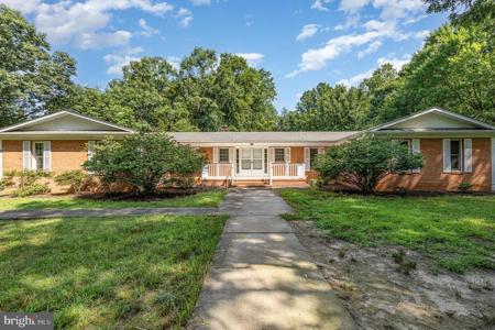 7512 MARMION LANE