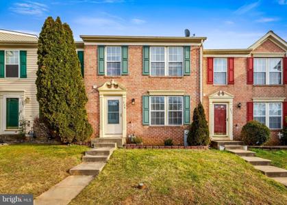 579 MACINTOSH CIRCLE