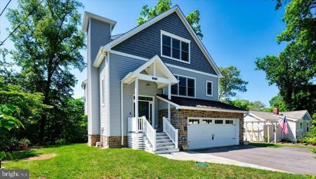 583 RIVERSIDE DRIVE