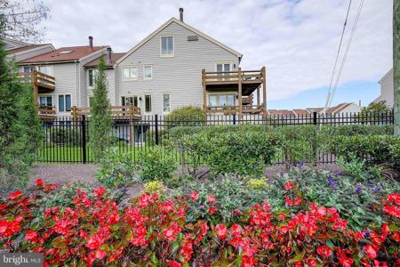 1 CHESAPEAKE LANDING