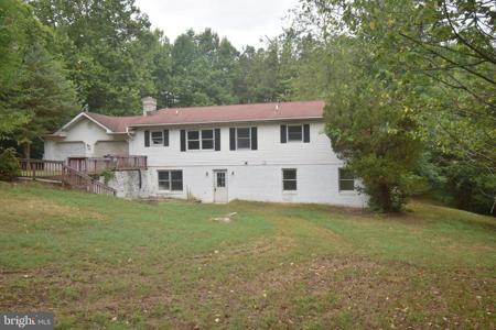 3838 SIXES ROAD