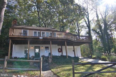 656 SHORE ROAD