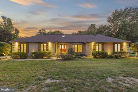 212 MORGANS RIDGE COURT