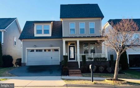 2416 GLOUSTER POINTE DRIVE