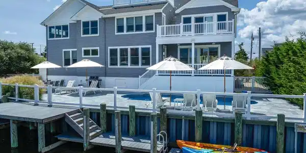 181 MARINA BOULEVARD