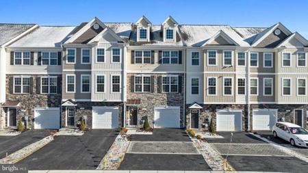 84 POTOMAC COURT