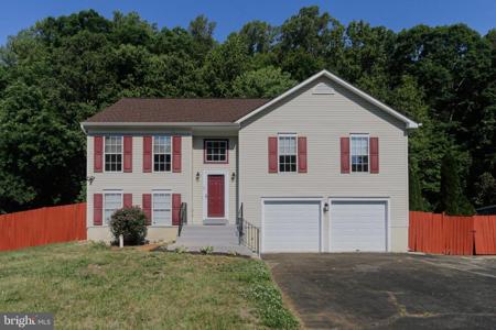 47 CLARK LANE