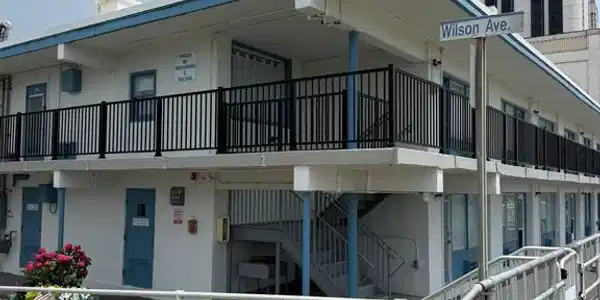 3501 BOARDWALK C211