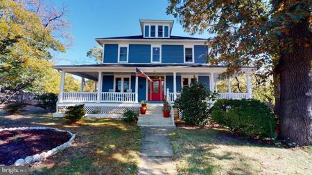 25 INDIAN HEAD AVENUE