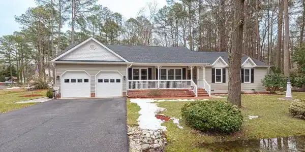 24 FAIRWAY LANE