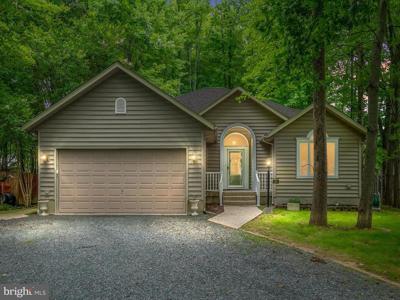 812 PETINOT PLACE