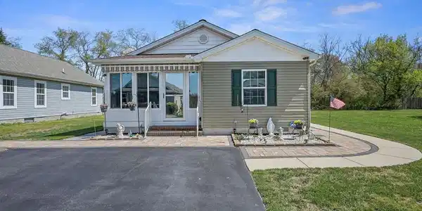 103 BAREFOOT LANE