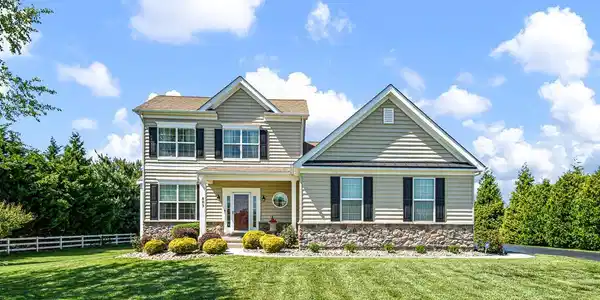 803 SYLVIA WAY
