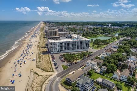 527 N BOARDWALK