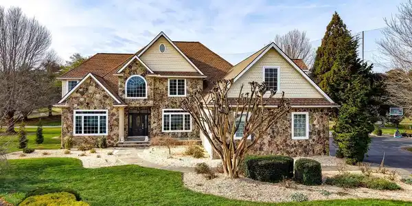 5 EXCALIBUR COURT