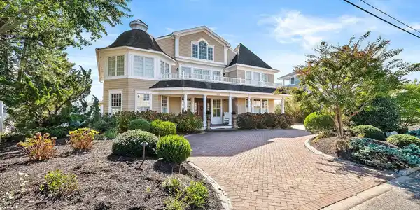 225 OCEANA DRIVE