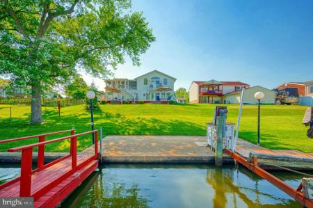 103 BEACON POINT COURT