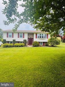 8 FAIRHILL ROAD