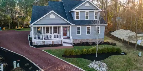 1308 MCHENRY COURT