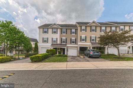 2913 TRUFFLE OAK PLACE