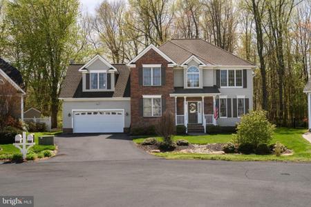 1033 AVALON COURT