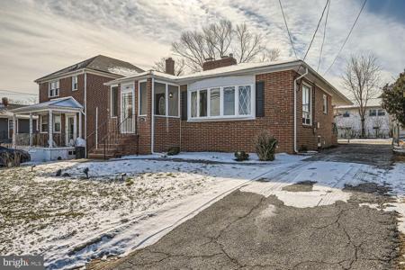6611 GOLDEN RING ROAD