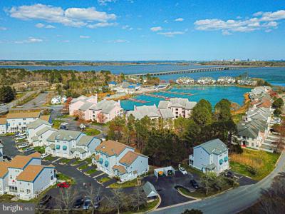 527 YACHT CLUB DRIVE