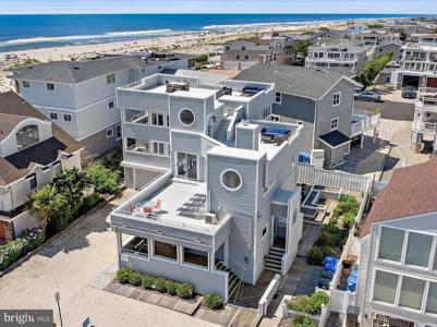 10 11TH STREET