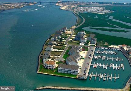 MARINA VIEW COURT