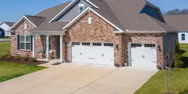 22569 CYPRESS WAY