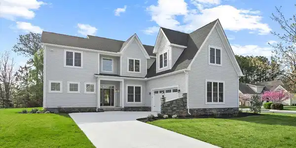 327 CAPTAINS CIRCLE