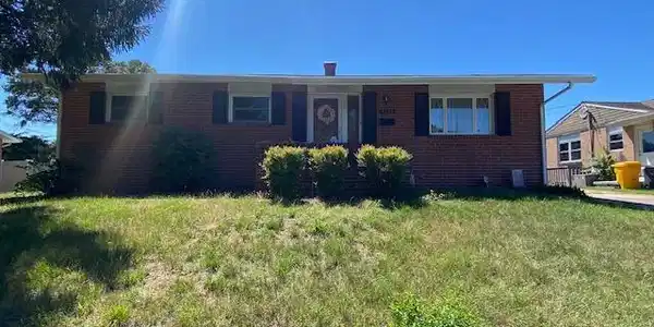 8252 CAMION ROAD