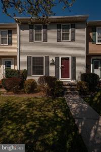 662 STONE WHEEL COURT W