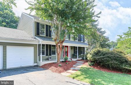 19 SNOW MEADOW LANE