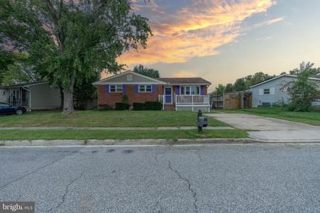 1102 LEONARD DRIVE
