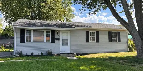 14 APPLE LANE
