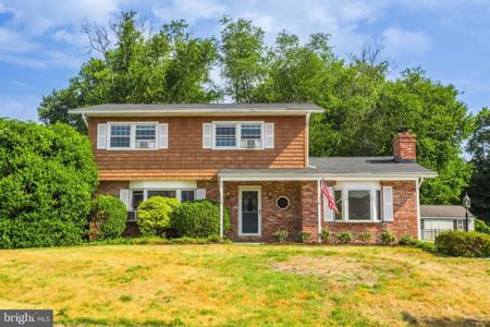 576 HAMELLA COURT