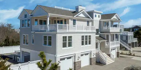 162 D LONG BEACH BLVD